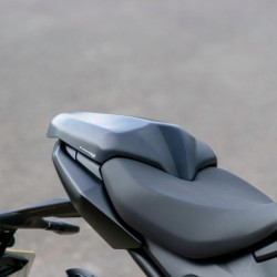 Osłona siedzenia Pyramid Satin Granite i Satin Jet Black Triumph Daytona 660 2024-Aktualne