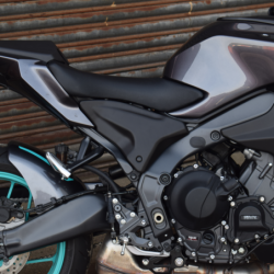 Tylne panele wypełniające Pyramid Matowa czerń Yamaha MT-09 2024-Aktualne