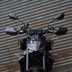 Osłony dłoni Pyramid Matowa czerń Yamaha MT-09 SP 2024-Aktualne