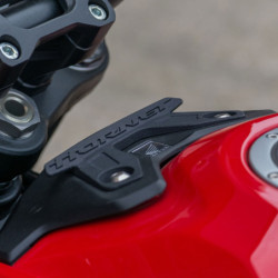 Ozdoba na zbiornik paliwa w kształcie piramidy Matowa czerń Honda CB1000 Hornet (z SP) 2025-Aktualne