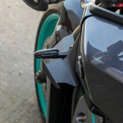 Boczne błotniki Pyramid Matowa czerń Yamaha MT-09 z SP 2024-Aktualne
