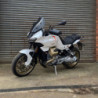 Osłona silnika Pyramid Gloss Silver Moto Guzzi V100 Mandello S 2022-Aktualny