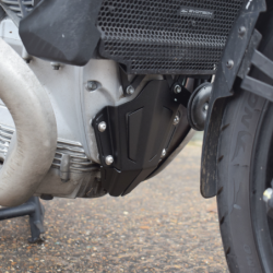 Osłona silnika Pyramid Matowa czerń Moto Guzzi V100 Mandello S 2022-Aktualny