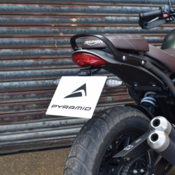 Pyramid Tail Tidy Matowa czerń Triumph Speed 400 2024-Aktualne