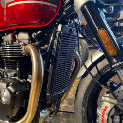 Osłona chłodnicy Pyramid Matowa czerń Triumph Speedmaster 2018-Aktualna