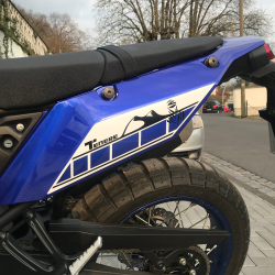 Pyramid Kalkomanie Tylny panel boczny Grafika Czerwony Yamaha Tenere 700 2019-