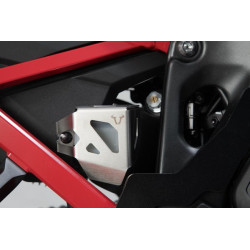 Osłona zbiorniczka płynu hamulcowego Sw-Motech do Suzuki DL1000 V-Strom [14-]