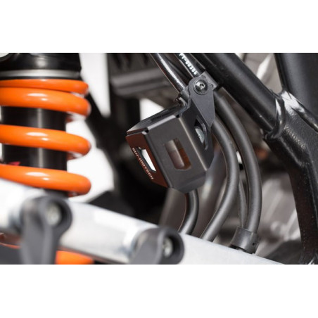 Osłona zbiorniczka płynu hamulcowego łancucha Sw-Motech do KTM 1050 / 1190 / 1200 Super Adventure [14-]