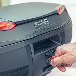 Kufer Givi E46NT (46 litrów)