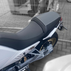 Nakładka na siedzenie Pyramid do Moto Guzzi V100 Mandello / S [22-]