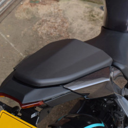 Nakładka na siedzenie Pyramid do Yamaha MT-09 2024-